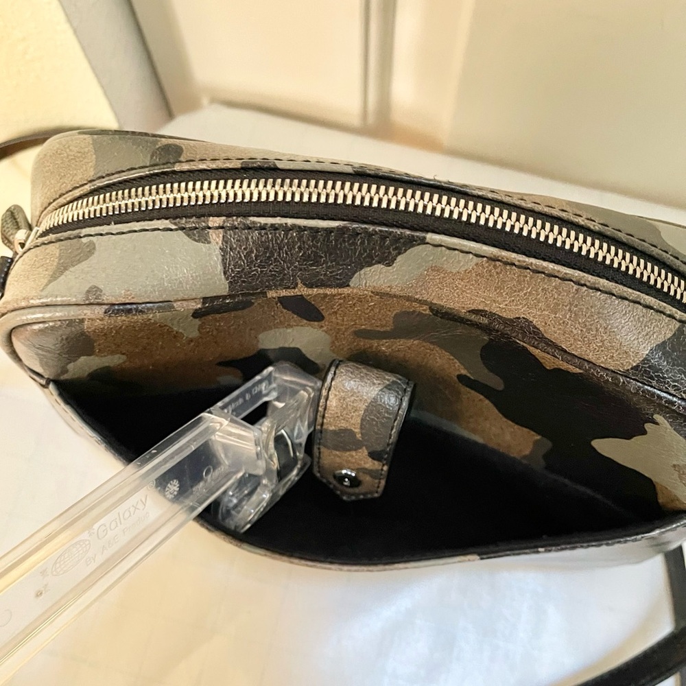 G.I.L.I camo crossbody bag - Picture 8 of 13